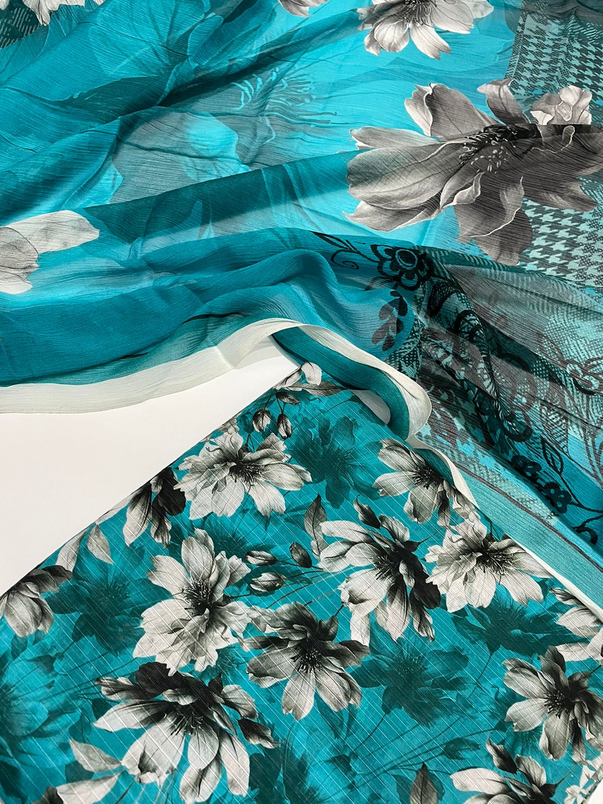 3 pc lawn all print suit unstitch