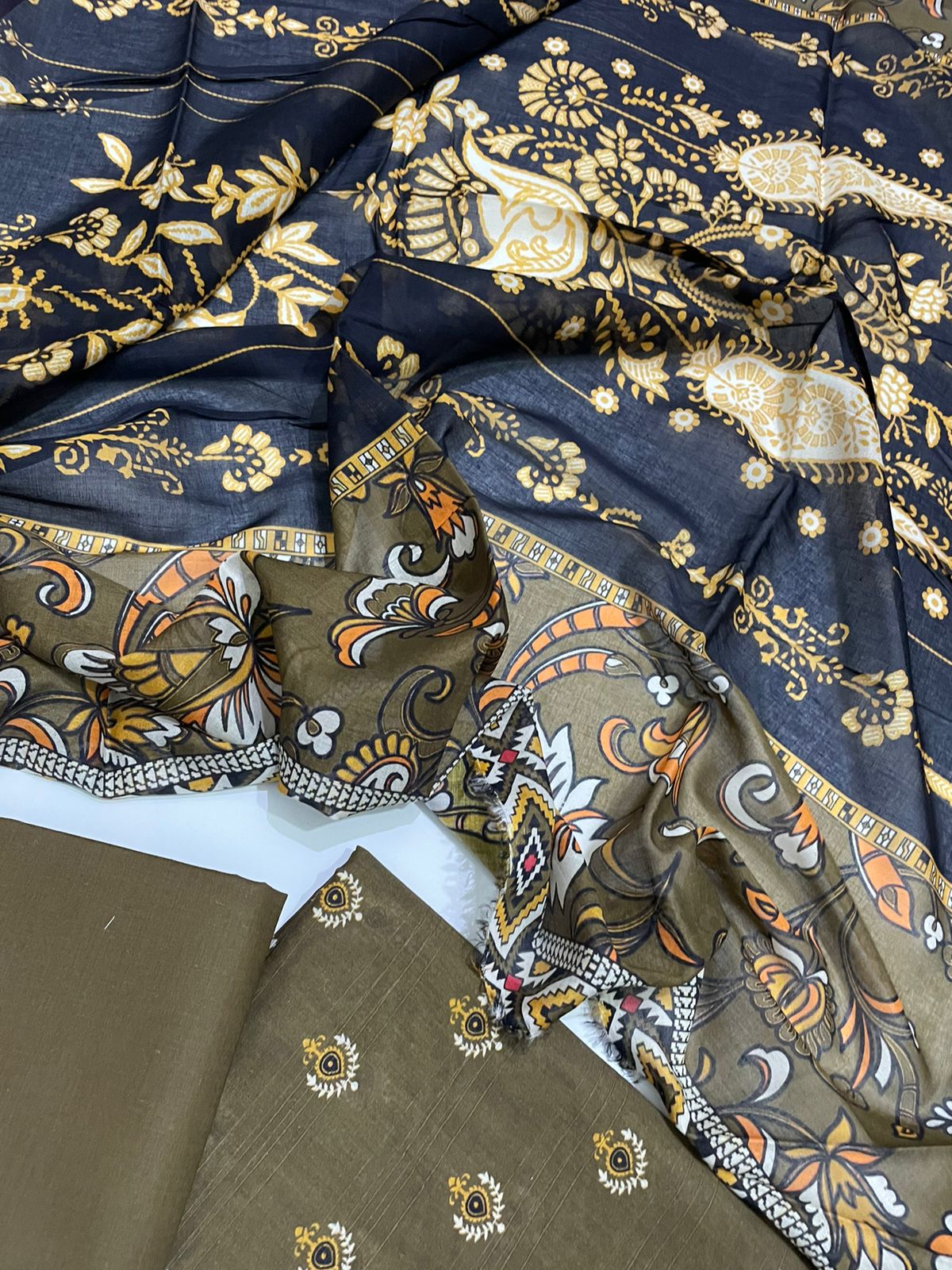 3 pc lawn print suit unstitch